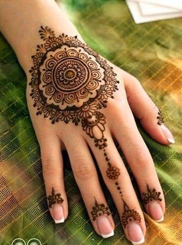 C__Data_Users_DefApps_AppData_INTERNETEXPLORER_Temp_Saved Images_Top-Beautiful-Eid-Finger-Mehandi-Designs-2016-17-catalog-8.jpg