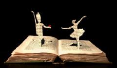 Book Wallpaper couple