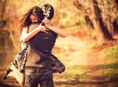Pleasing Couple Love Hug Wallpaper